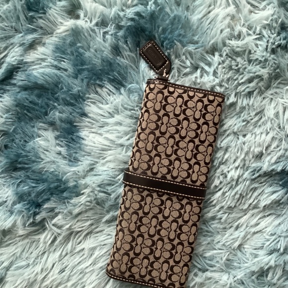 Long coach wallet - Picture 2 of 3
